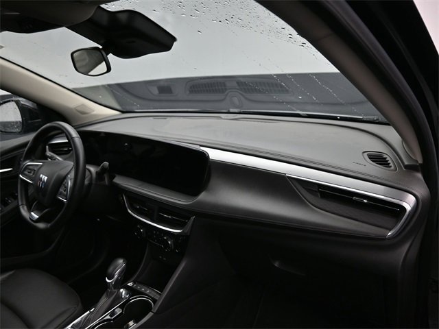 Used 2024 Buick Encore GX Sport Touring image 9