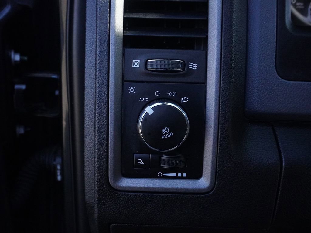 Used 2019 RAM 1500 Tradesman w/ Tradesman SXT Package image 29