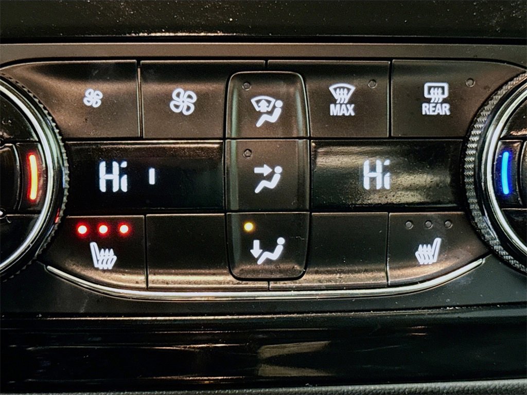 Used 2023 Buick Encore GX Select w/ Sport Touring Package image 17