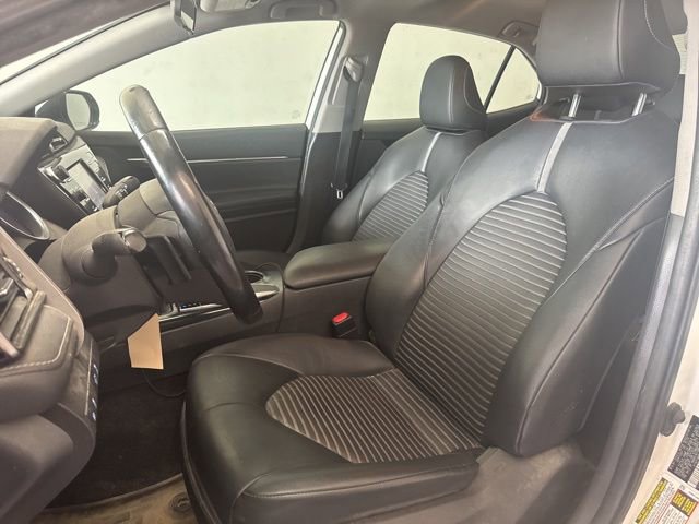 Used 2020 Toyota Camry SE FWD image 12