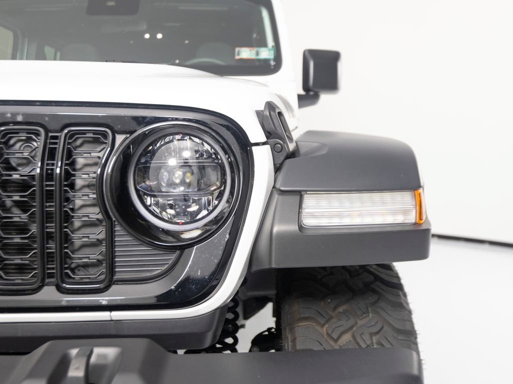 Used 2024 Jeep Wrangler S AWD/4WD image 39