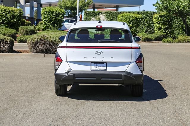 New 2026 Hyundai Kona SE FWD image 4