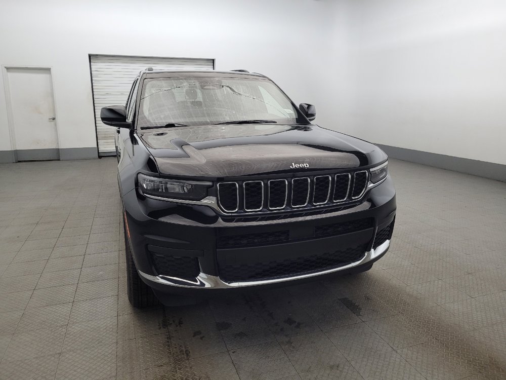 Used 2023 Jeep Grand Cherokee L Laredo AWD/4WD image 14
