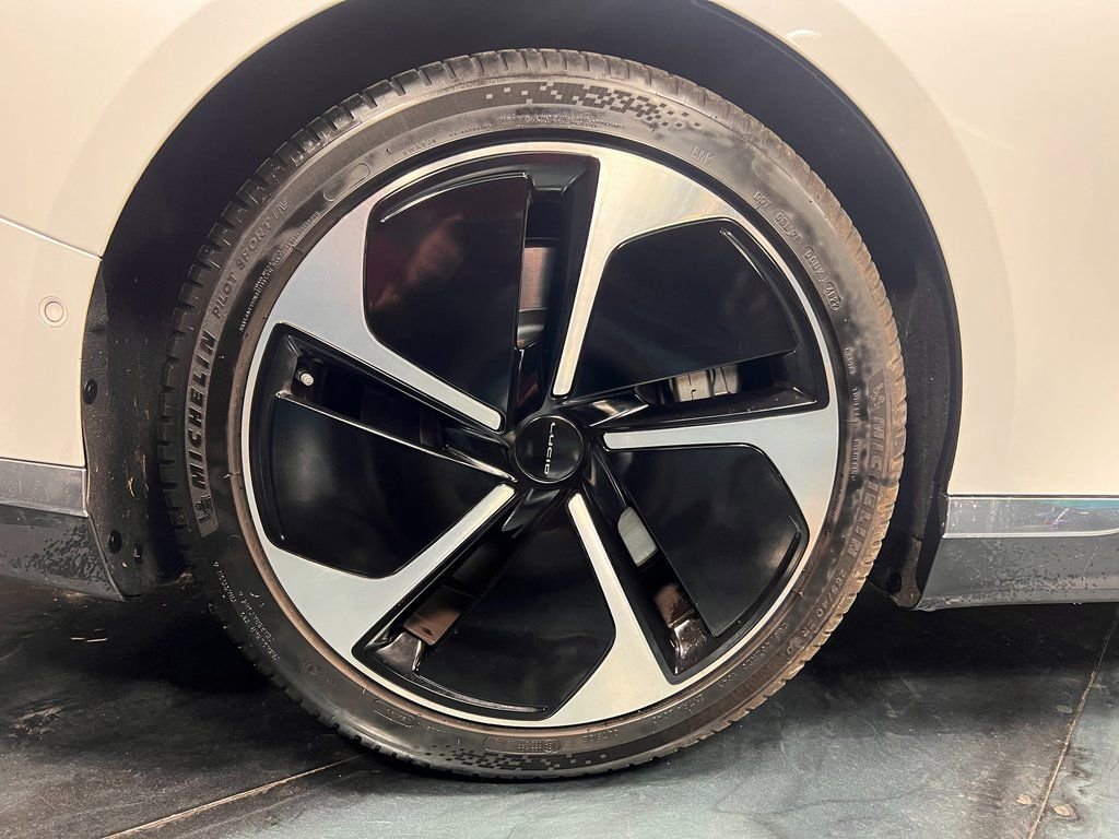 Used 2025 Lucid Air Touring AWD/4WD image 26