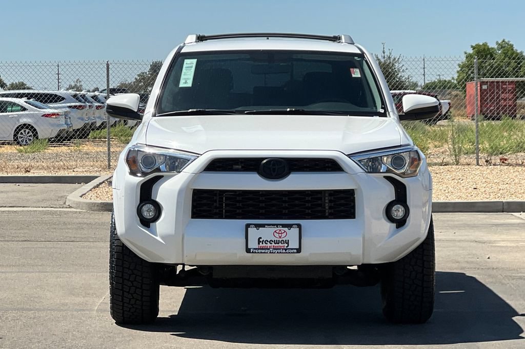 Certified 2018 Toyota 4Runner SR5 AWD/4WD image 11