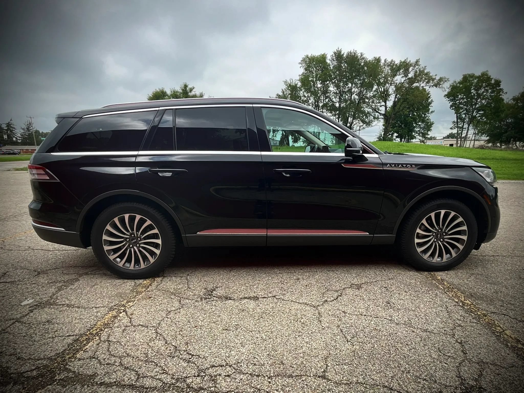 Used 2020 Lincoln Aviator Reserve w/ Equipment Group 201A AWD/4WD image 6
