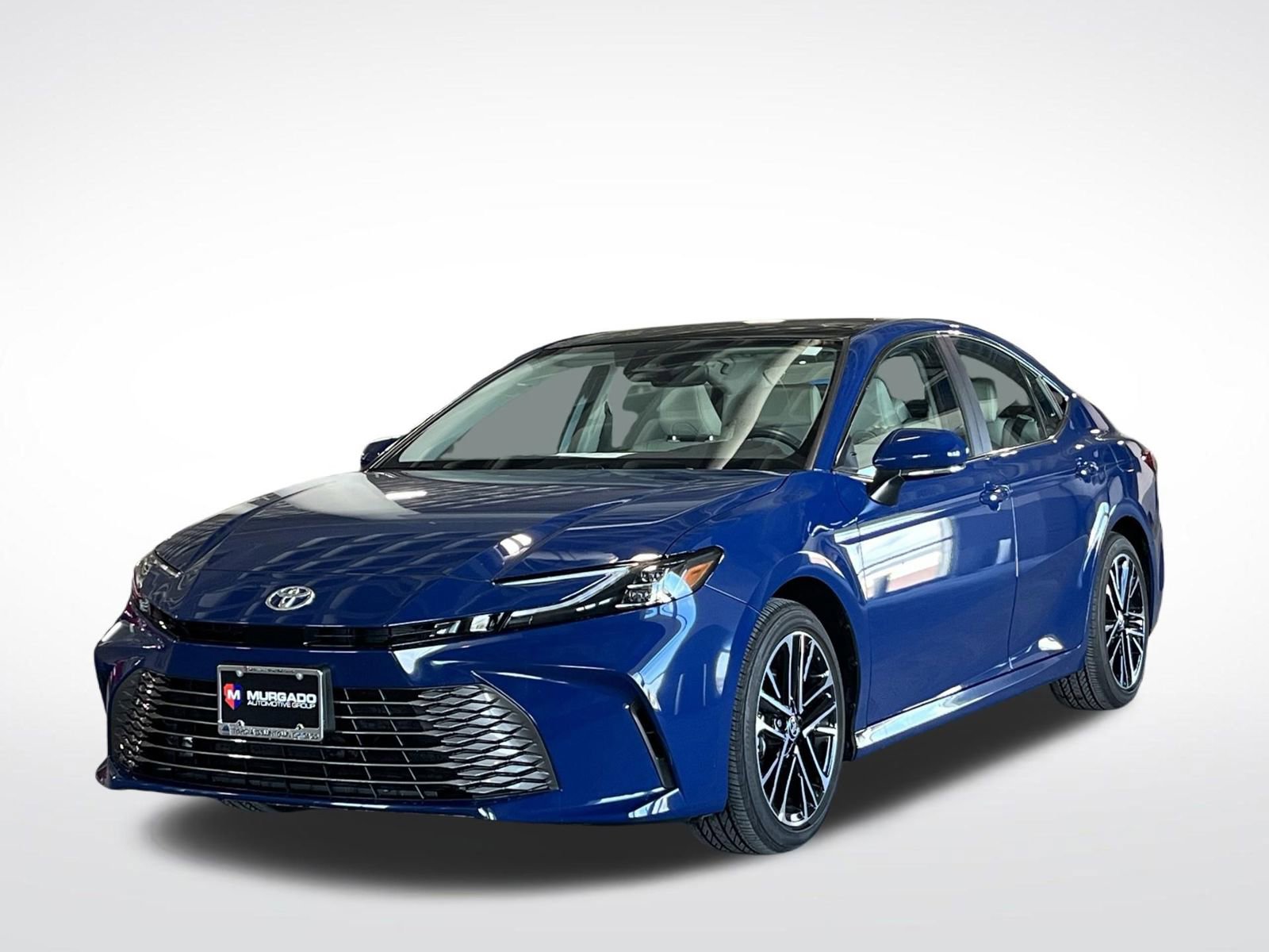 Used 2025 Toyota Camry XLE AWD/4WD image 4