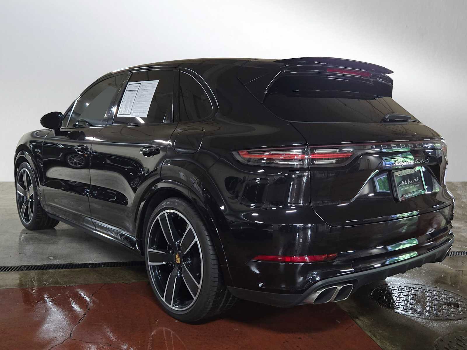 Used 2021 Porsche Cayenne Turbo S AWD/4WD image 5