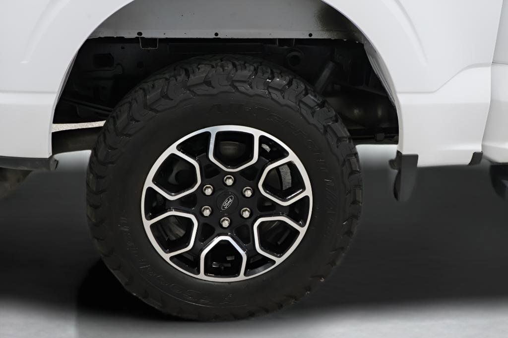 Used 2022 Ford F150 XLT w/ Equipment Group 302A High image 35