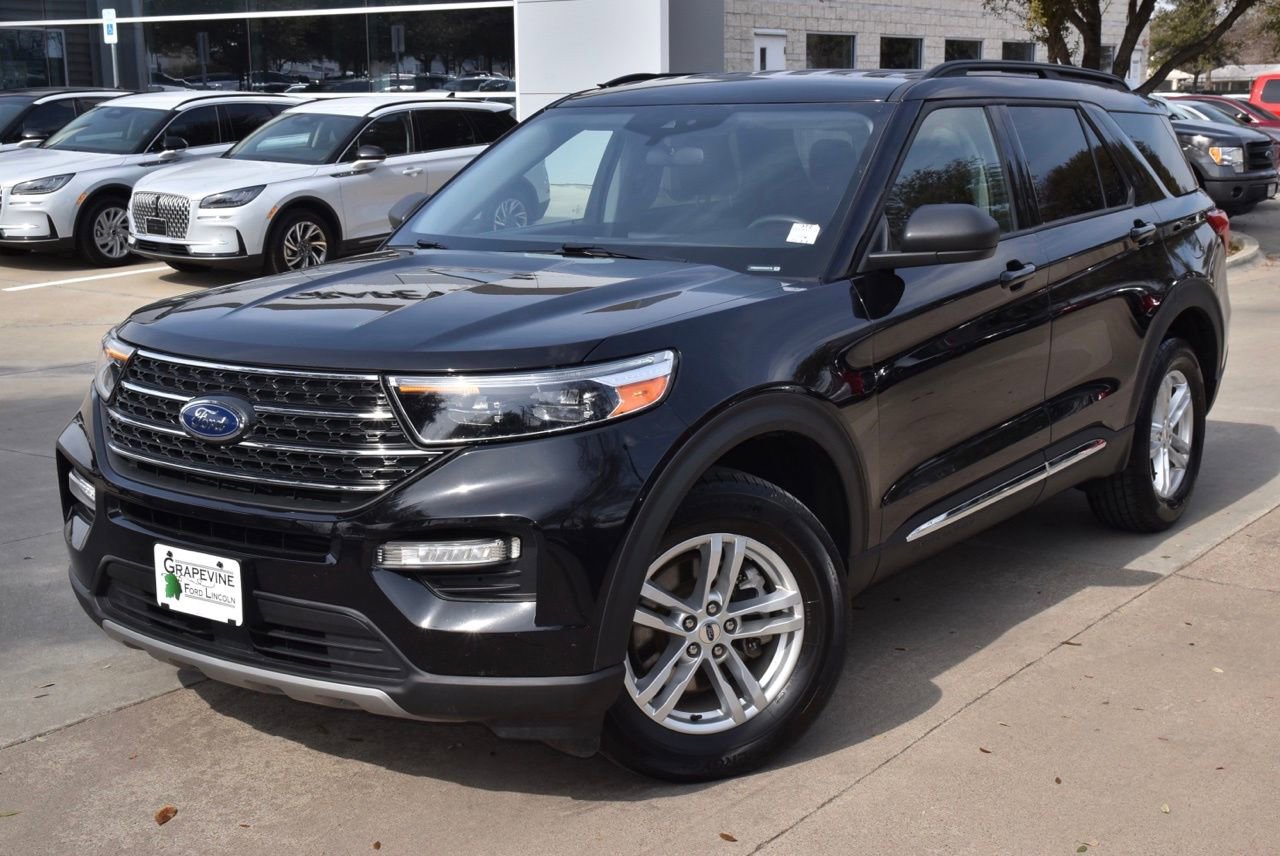 Used 2023 Ford Explorer XLT w/ Equipment Group 202A image 39