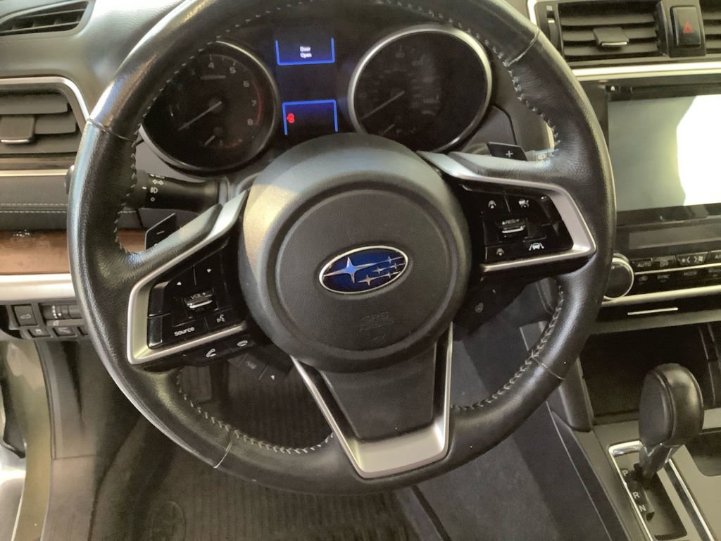 Used 2018 Subaru Outback 2.5i Touring image 9