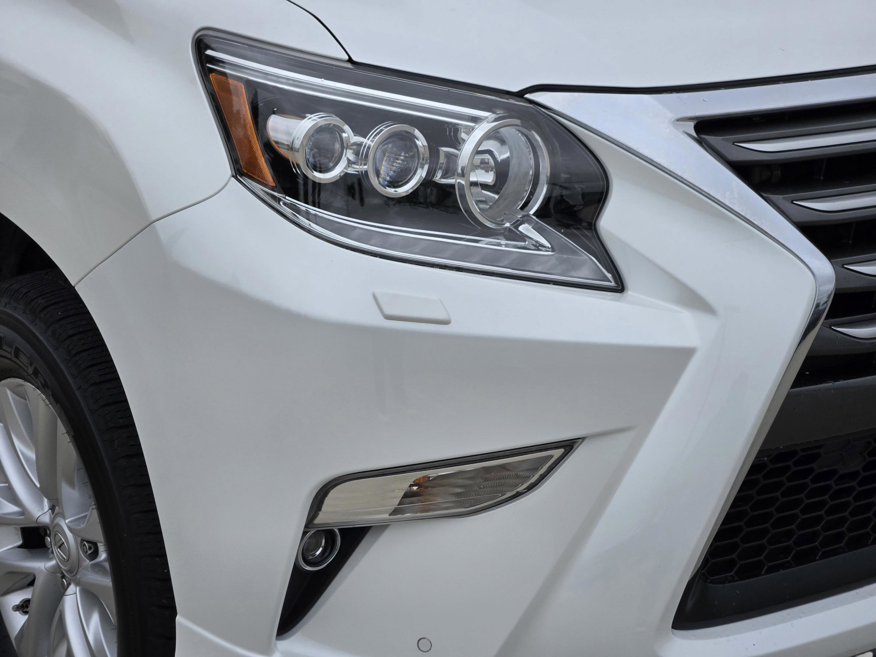 Used 2018 Lexus GX 460 Premium w/ Premium Package AWD/4WD image 38