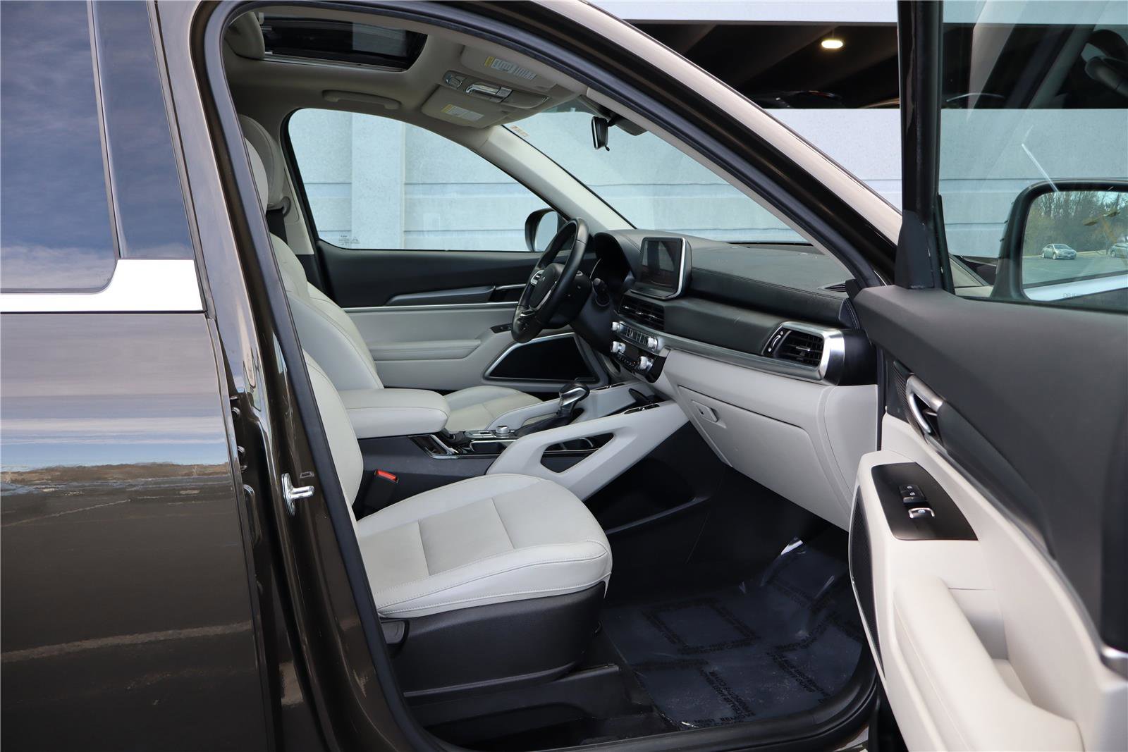 Certified 2022 Kia Telluride S image 29