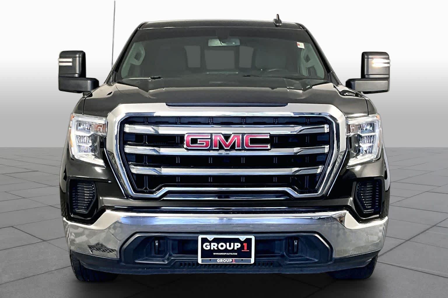 Used 2020 GMC Sierra 1500 SLE w/ Preferred Package AWD/4WD image 4