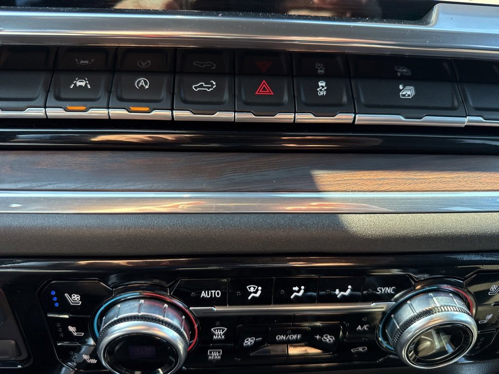 Used 2023 GMC Sierra 1500 SLT w/ SLT Premium Package image 32