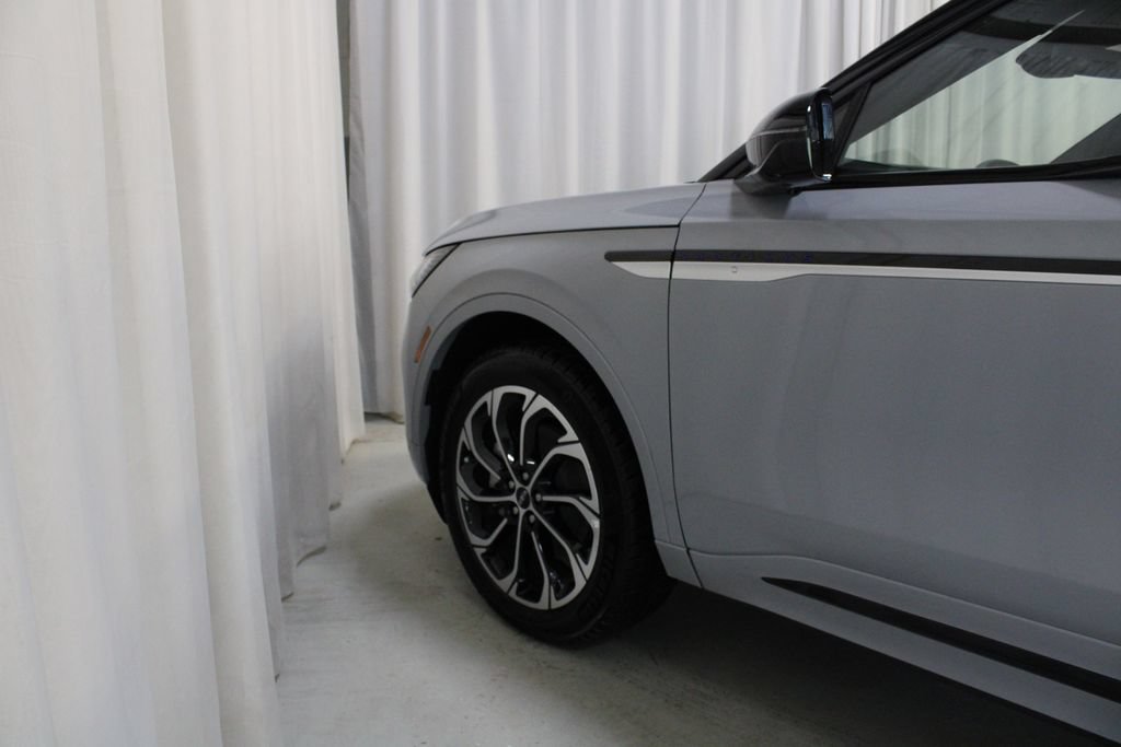 New 2026 Lincoln Nautilus Reserve AWD/4WD image 31
