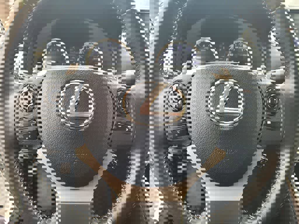 Used 2015 Lexus IS 250 image 20