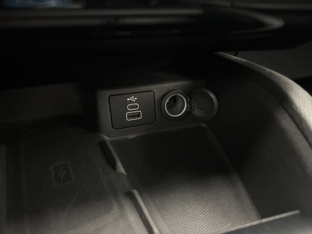 Used 2024 Ford Escape Platinum image 38