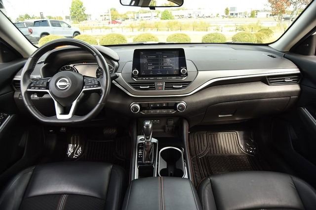Used 2024 Nissan Altima 2.5 SR image 7
