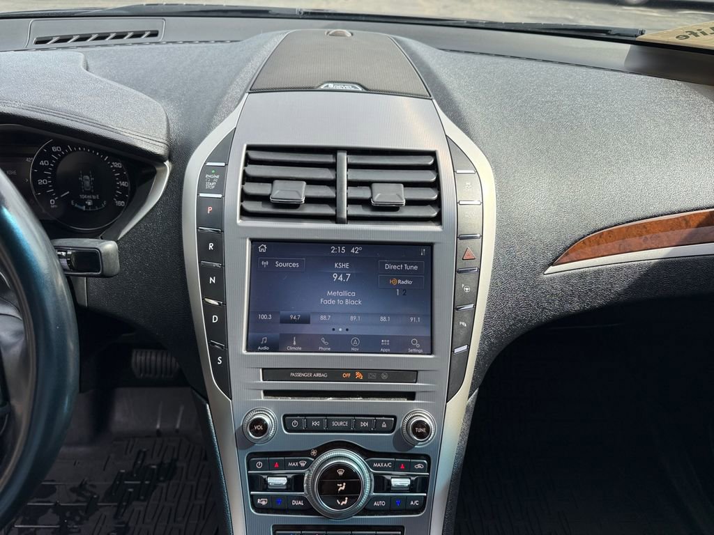 Used 2020 Lincoln MKZ Reserve w/ Monochromatic Package FWD image 9