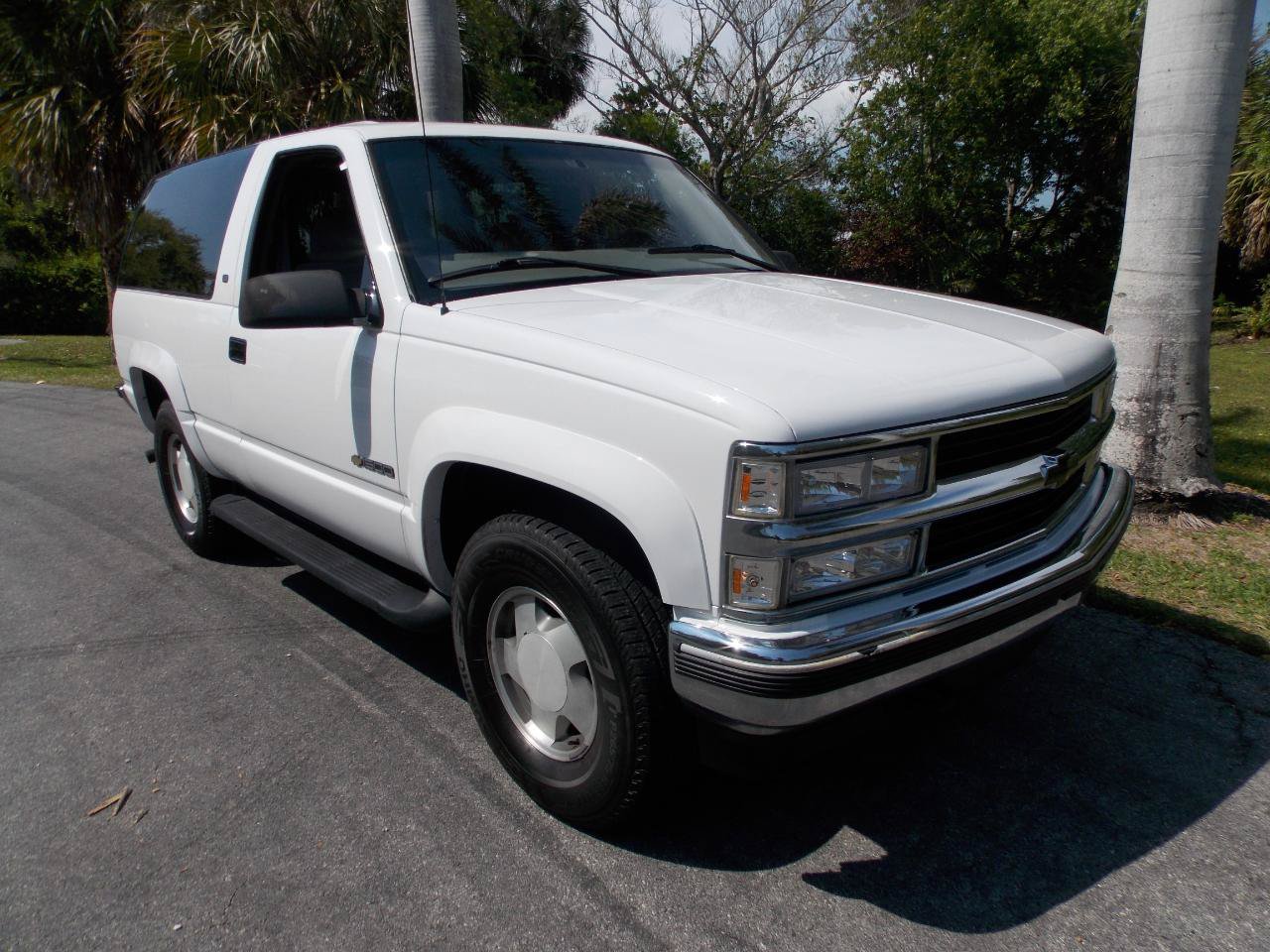 Used 1997 Chevrolet Tahoe 4WD 2-Door w/ Preferred Equipment Group 2