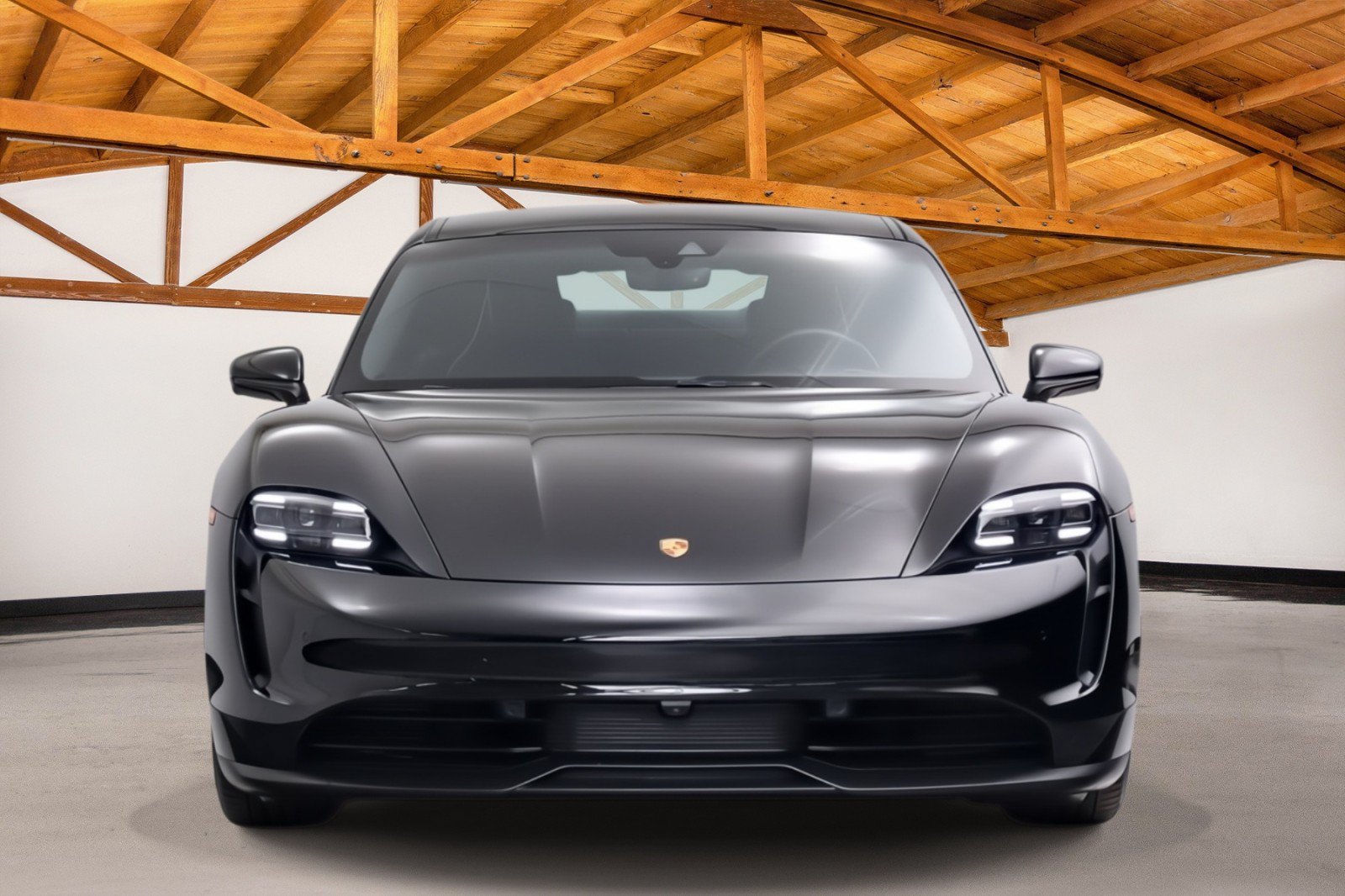 Used 2022 Porsche Taycan RWD image 8