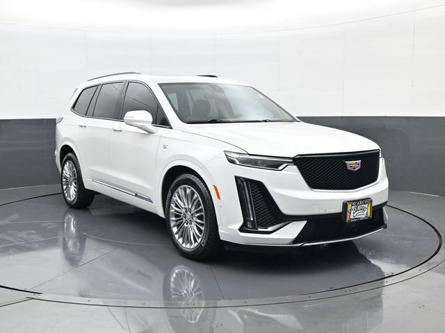 Used 2020 Cadillac XT6 Sport w/ Platinum Package image 3