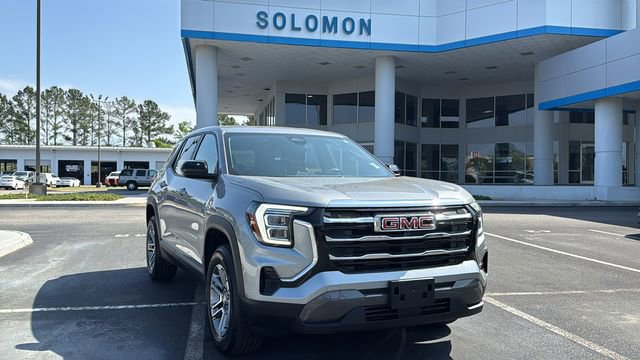 Used 2025 GMC Terrain Elevation image 1