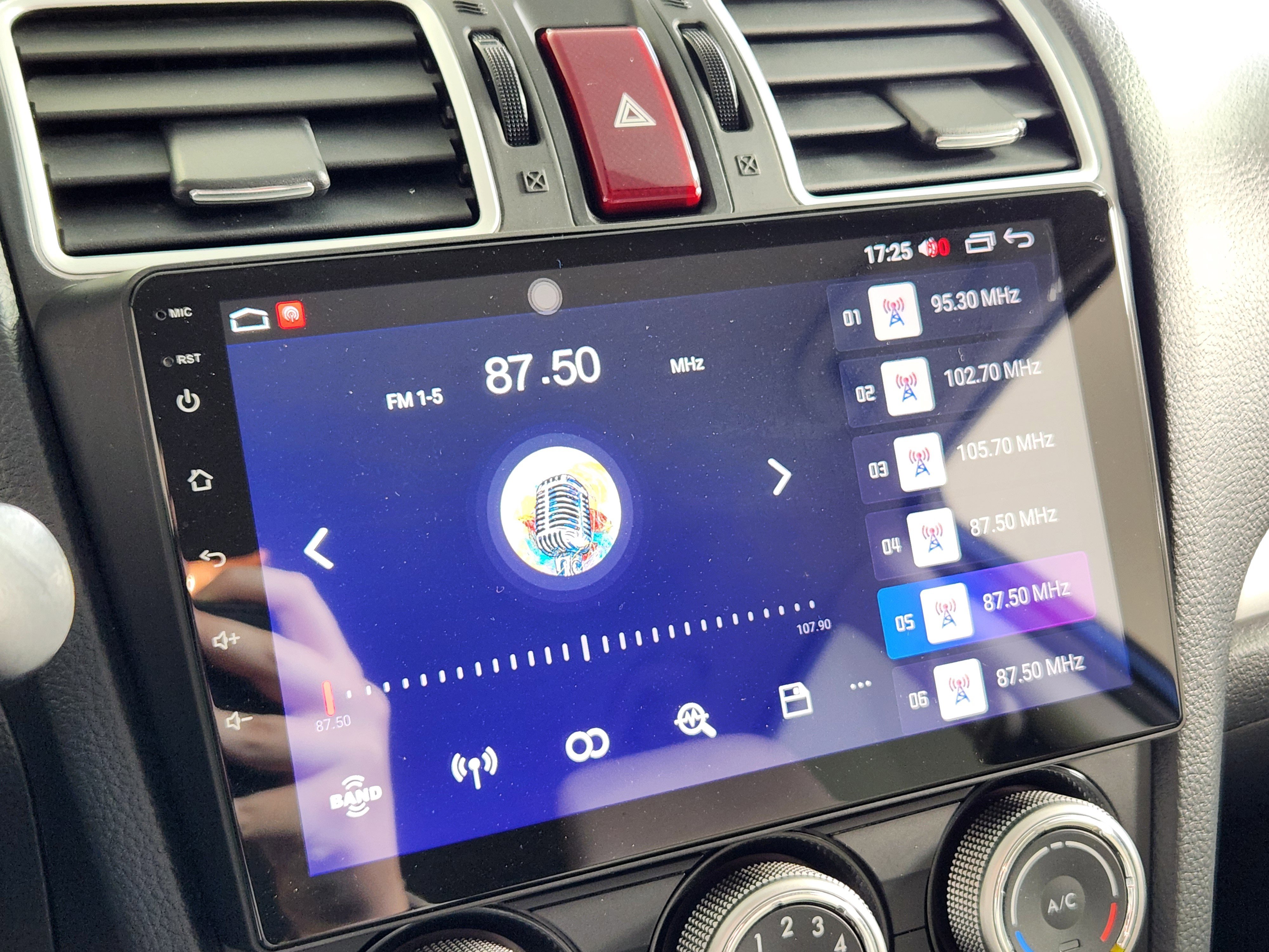 Used 2017 Subaru Crosstrek 2.0i Premium image 21