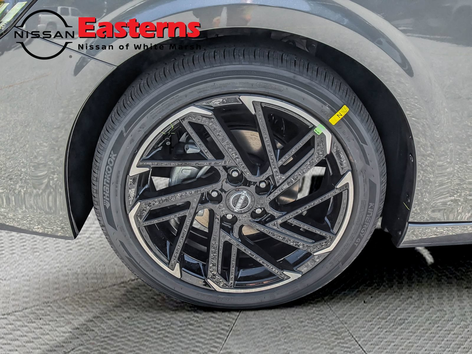 New 2026 Nissan Sentra SR w/ SR Premium Package FWD image 9