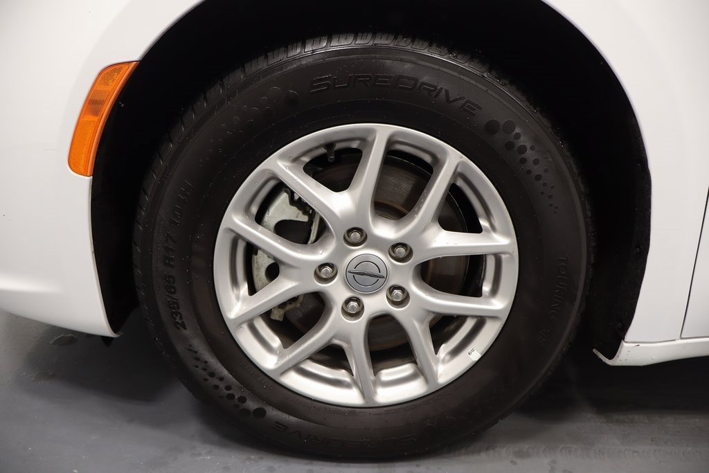 Used 2025 Chrysler Pacifica Select image 24