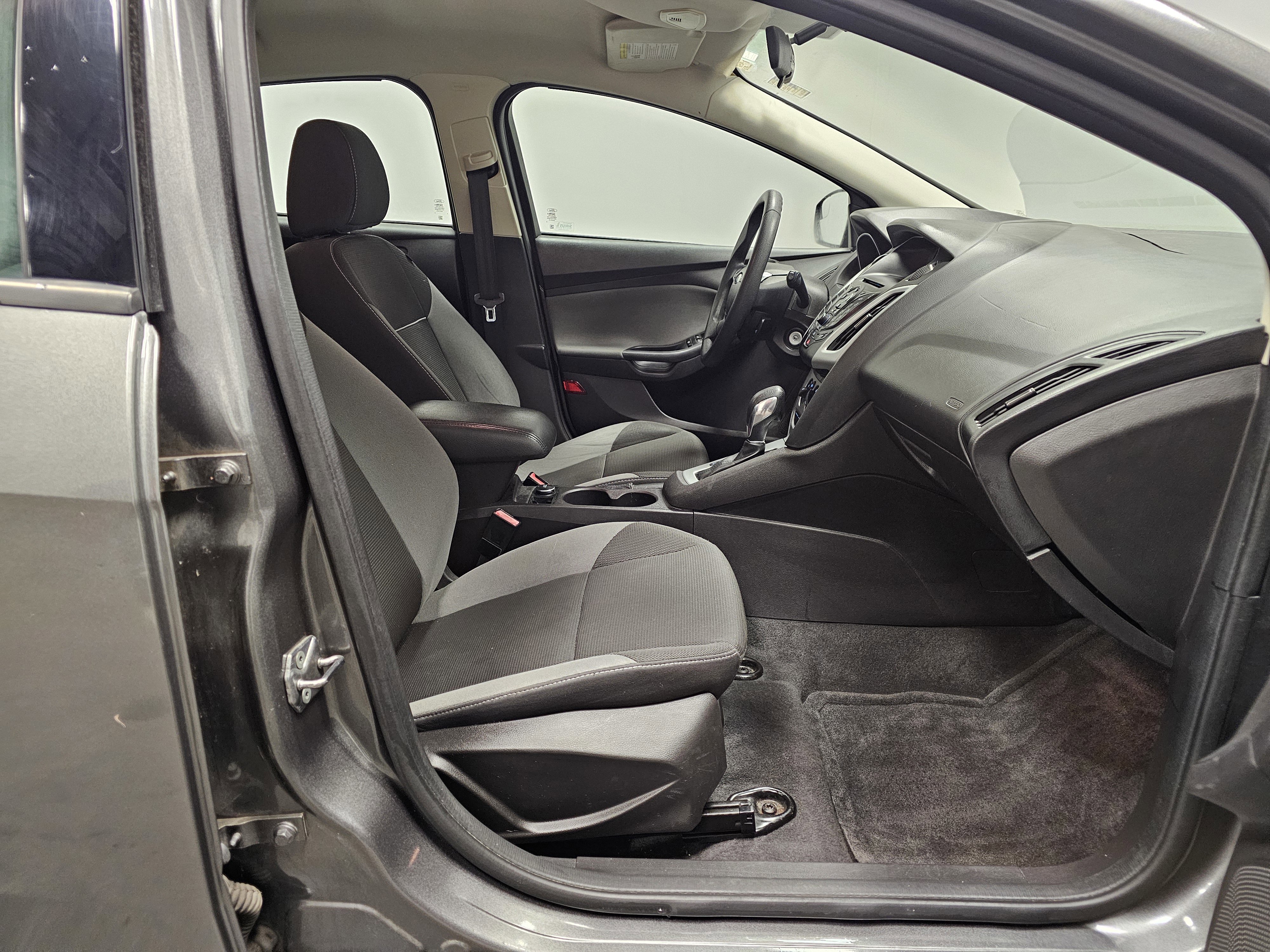 Used 2012 Ford Focus SE image 14