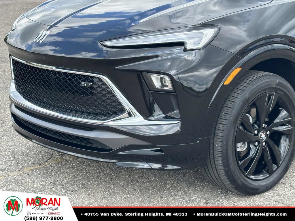 Certified 2024 Buick Encore GX Sport Touring w/ Comfort Package AWD/4WD image 8