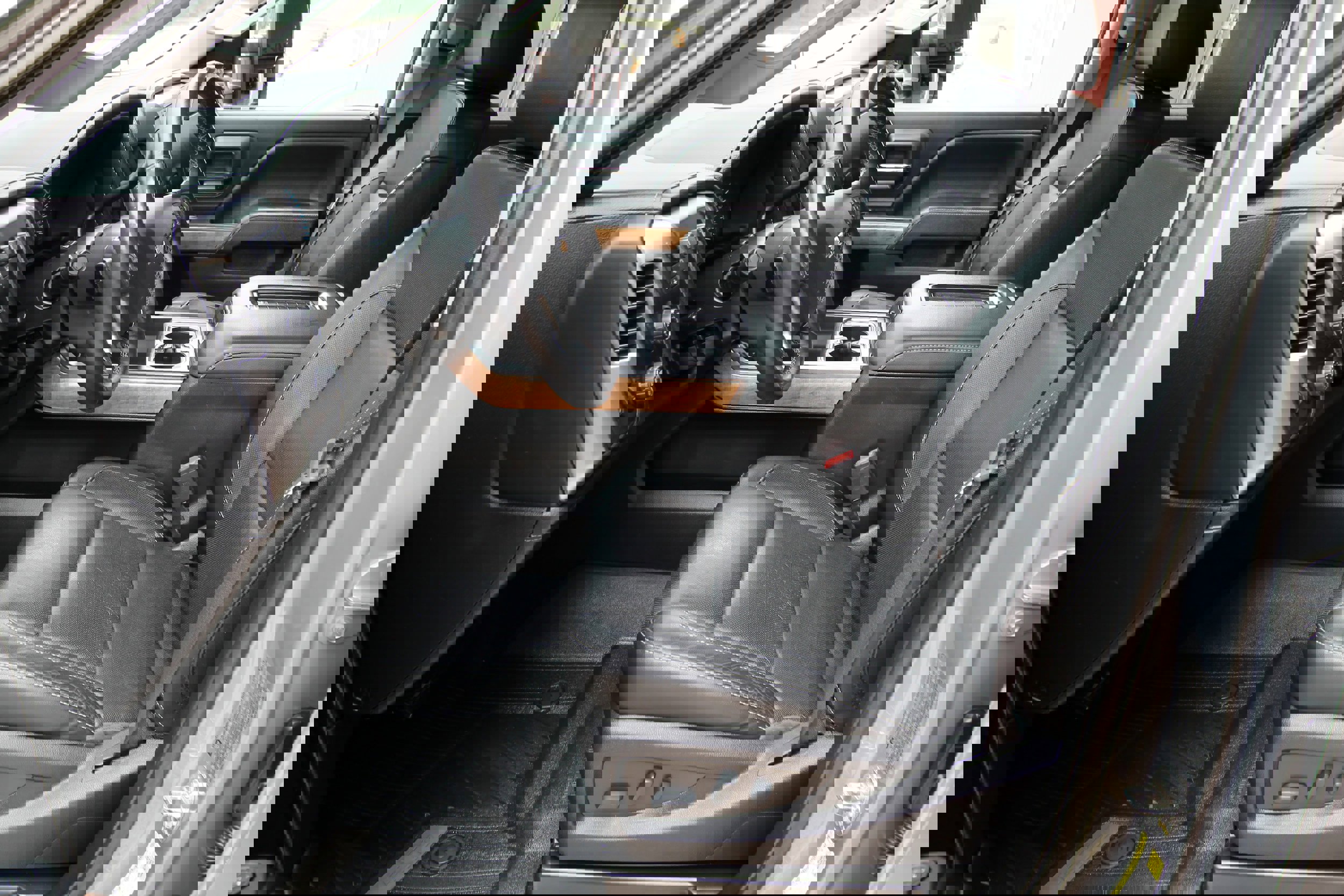 Used 2017 Chevrolet Silverado 3500 LTZ w/ Duramax Plus Package AWD/4WD image 23