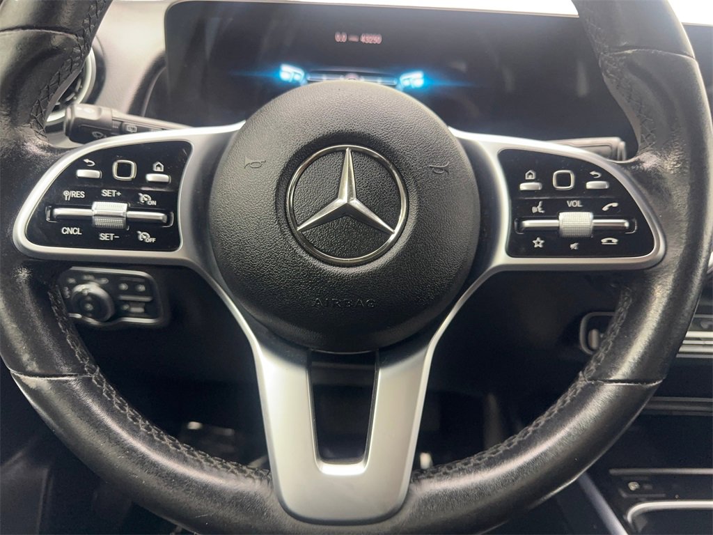 Used 2022 Mercedes-Benz GLB 250 w/ Premium Package Lite image 55