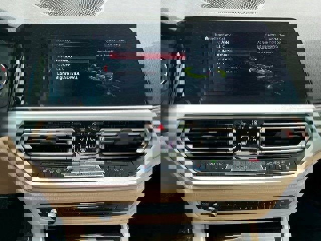 Used 2020 BMW 330i xDrive Sedan w/ Driving Assistance Package image 32