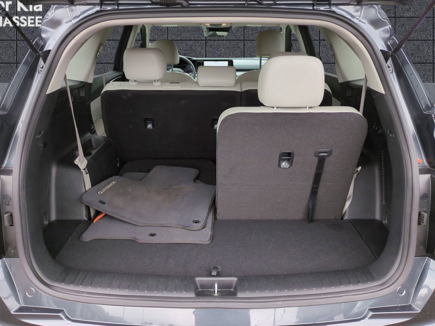 Certified 2023 Kia Sorento S image 13