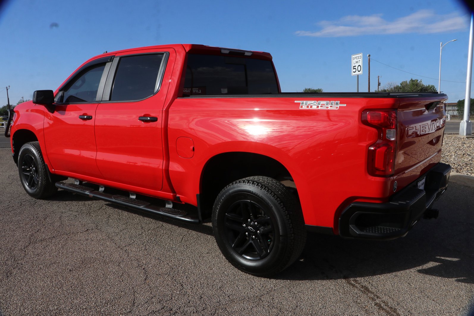 Used 2019 Chevrolet Silverado 1500 LT Trail Boss image 5