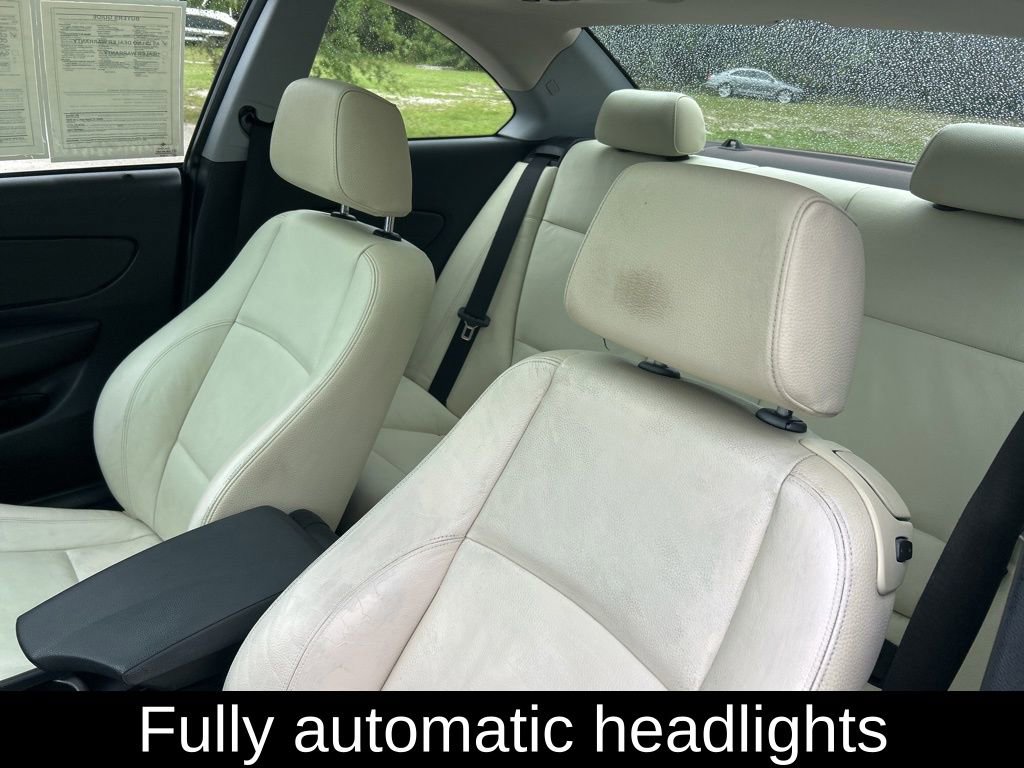 Used 2011 BMW 128i Coupe w/ Premium Pkg RWD image 18