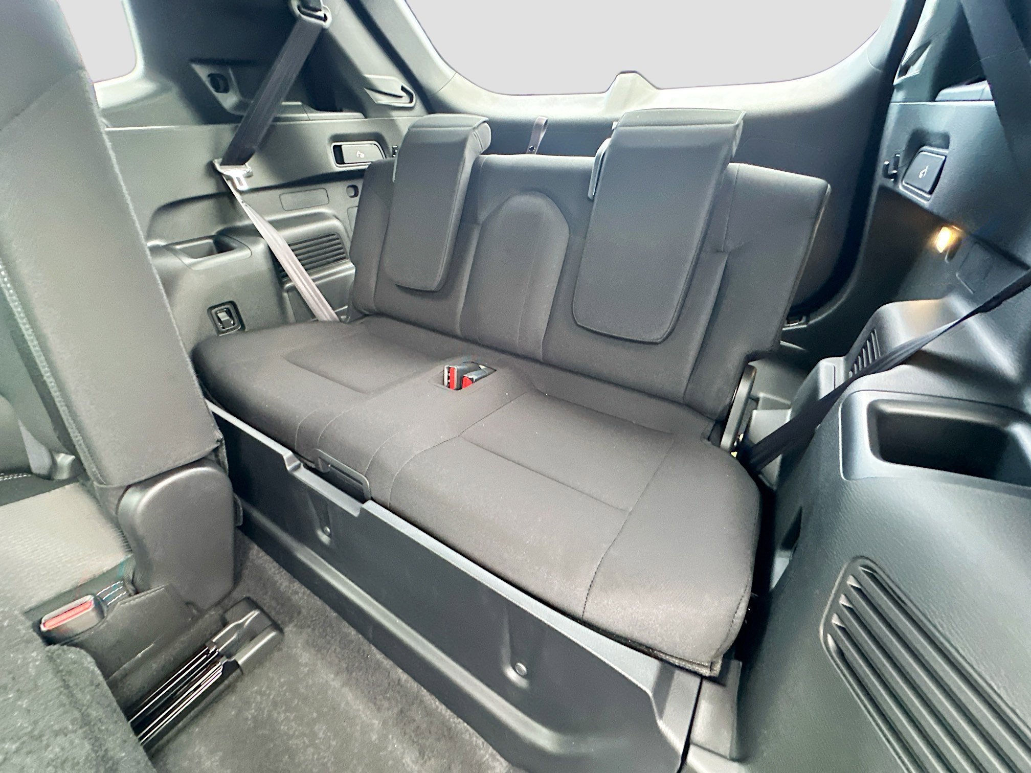 New 2026 Mitsubishi Outlander ES image 18