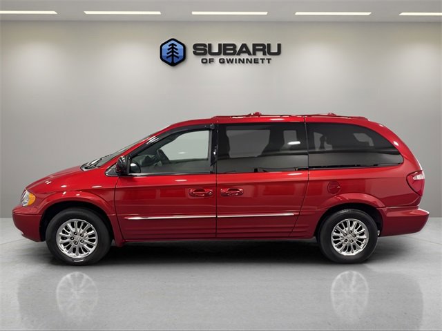 Used 2003 Chrysler Town & Country Limited image 2