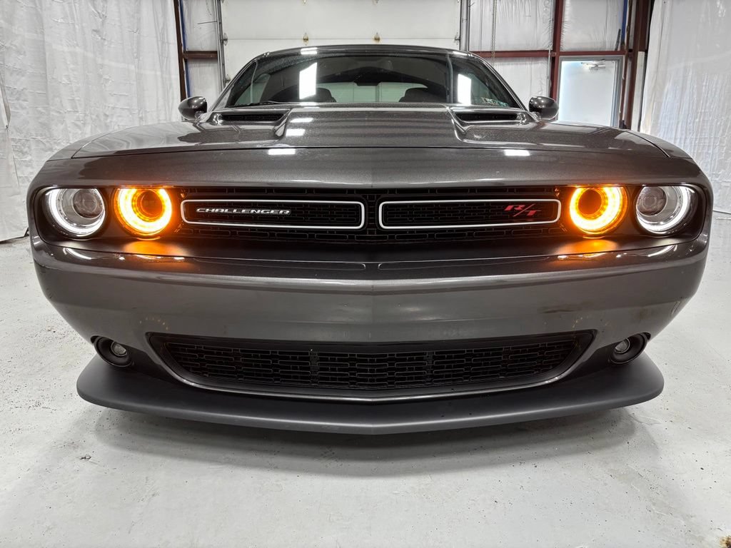 Used 2018 Dodge Challenger Scat Pack RWD image 2