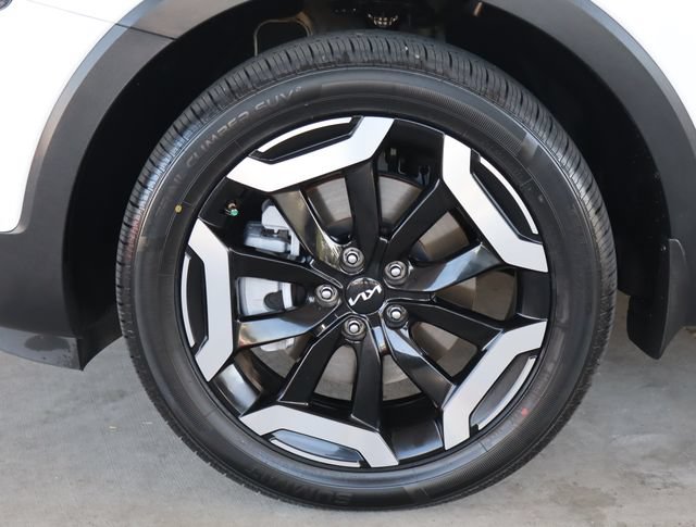 Used 2024 Kia Telluride S w/ S Sunroof Package FWD image 11