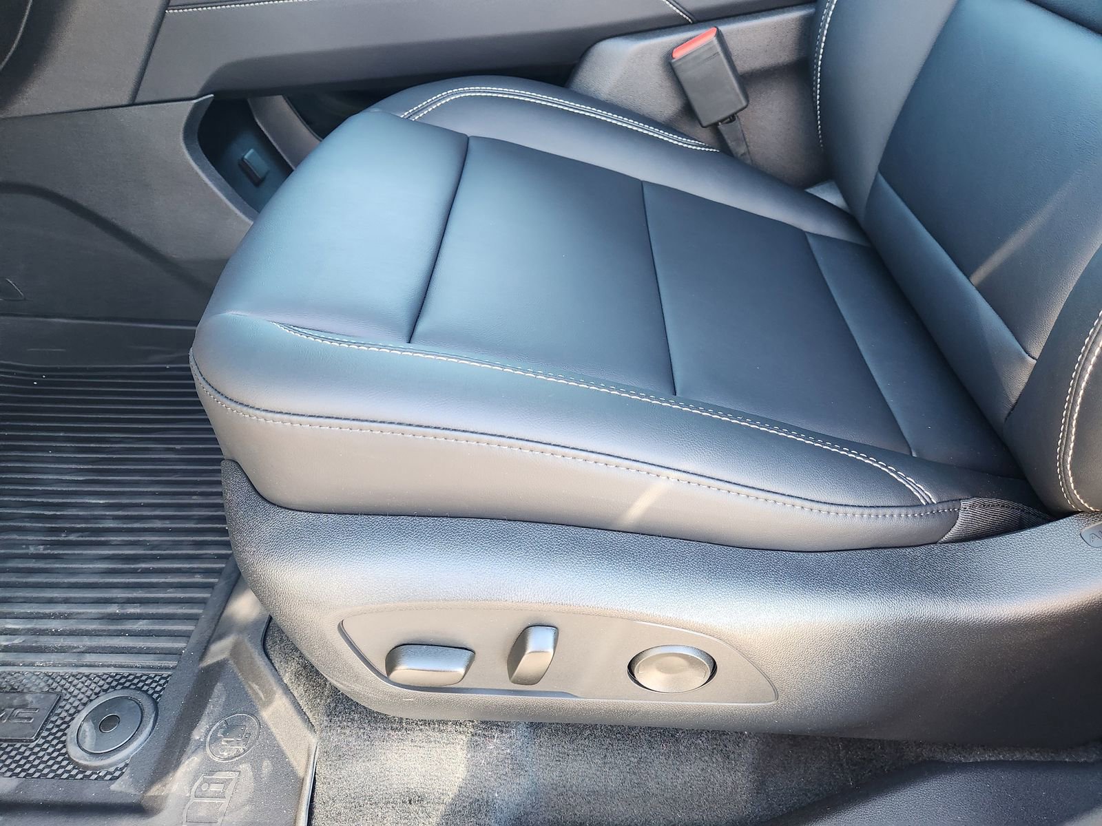 New 2026 GMC Acadia Elevation w/ Elevation Premium Package image 28