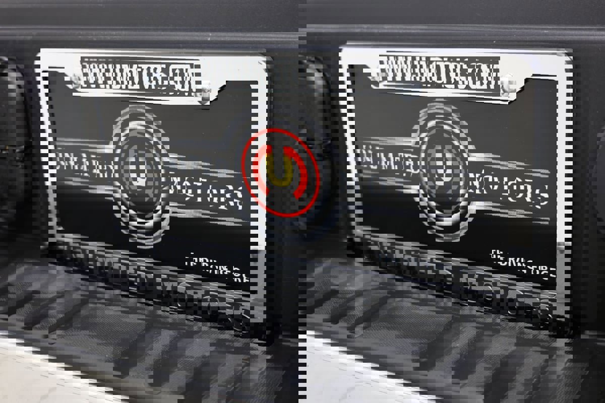 Used 2016 Chevrolet Silverado 2500 LT w/ LT Convenience Package image 20