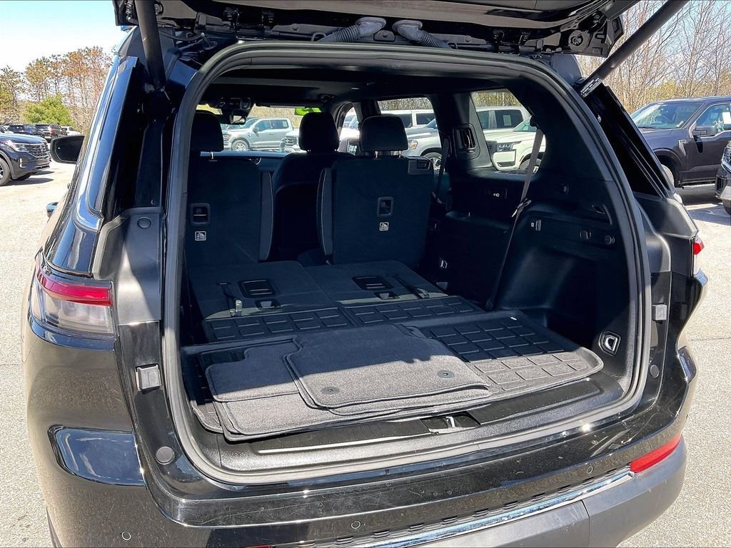 Used 2025 Jeep Grand Cherokee L Laredo w/ Luxury Tech Group I AWD/4WD image 37