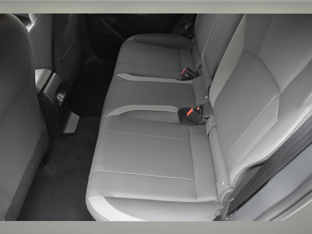 Used 2025 Subaru Crosstrek 2.0i Premium image 15