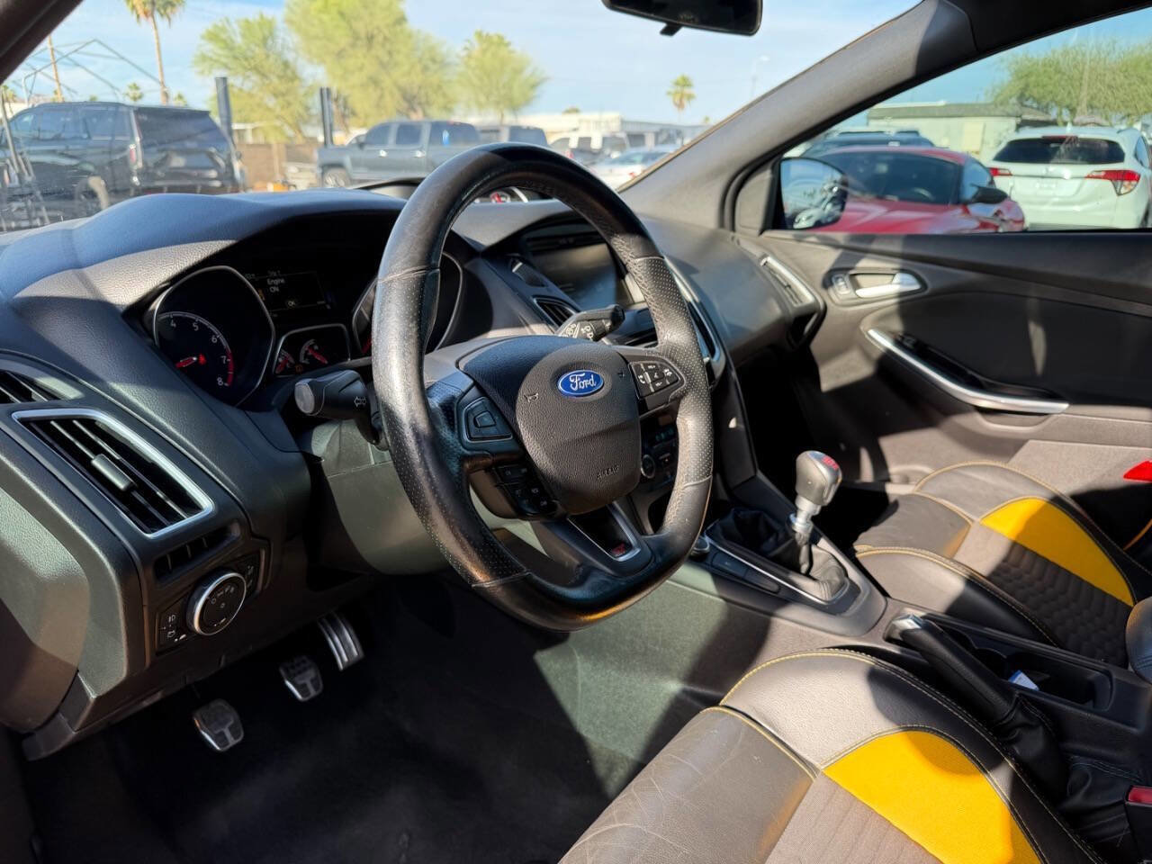 Used 2015 Ford Focus ST w/ Equipment Group 401A FWD image 16