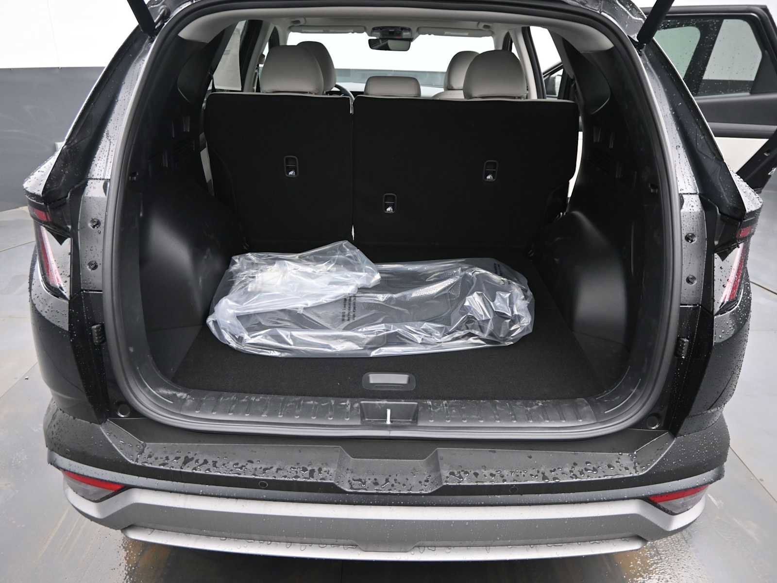 New 2026 Hyundai Tucson Limited image 13