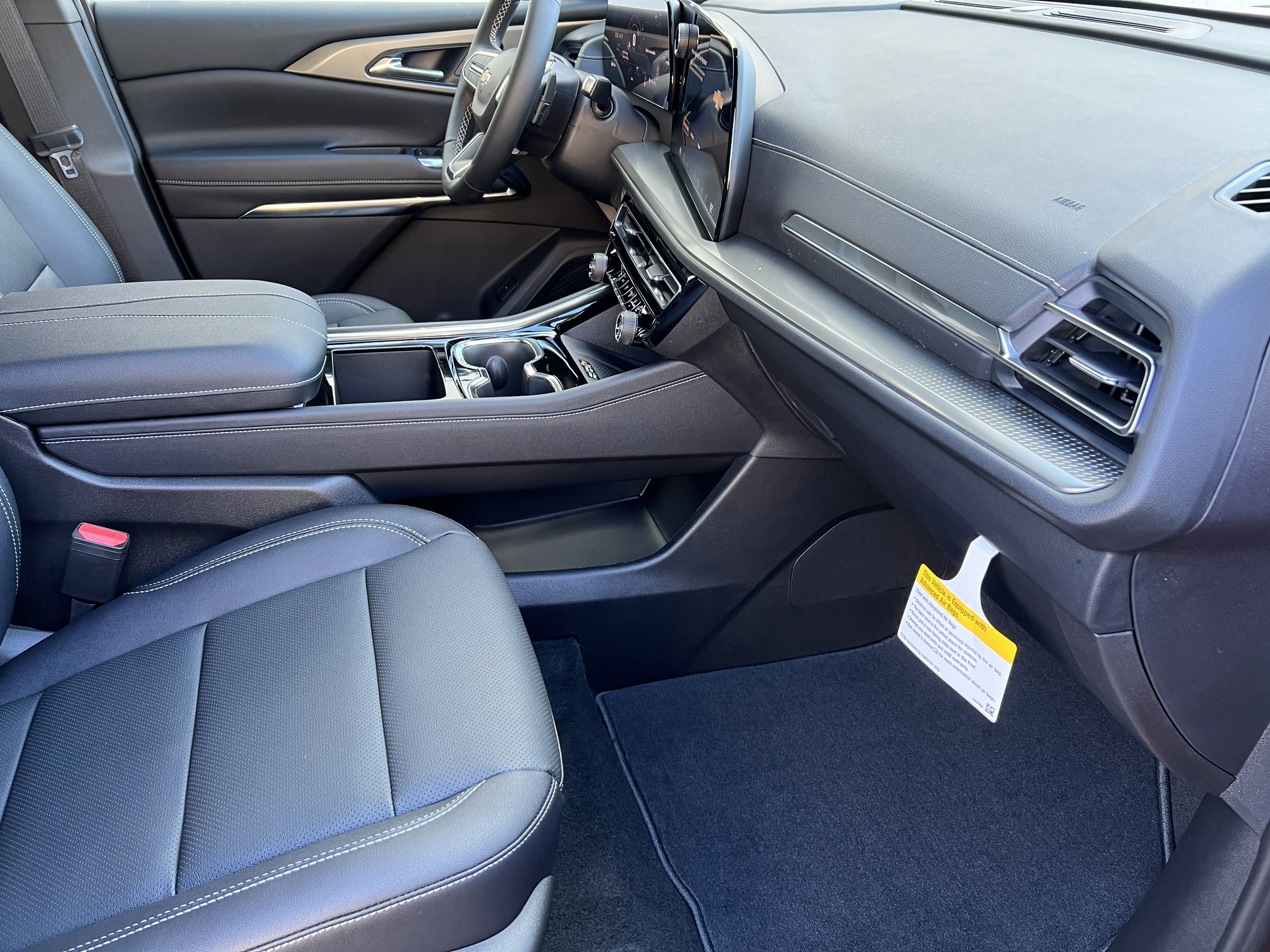 New 2026 Chevrolet Traverse LT image 26